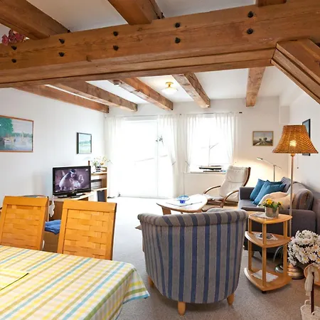 Kietzspeicher App 13 * וארן